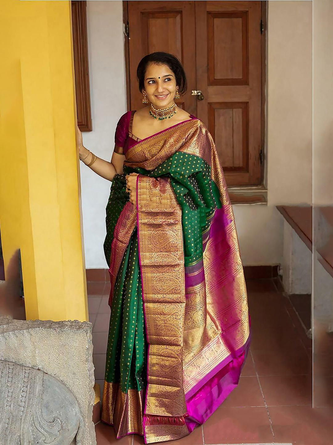 

Anjaneya Sarees Woven Design Zari Silk Blend Banarasi Saree, Green