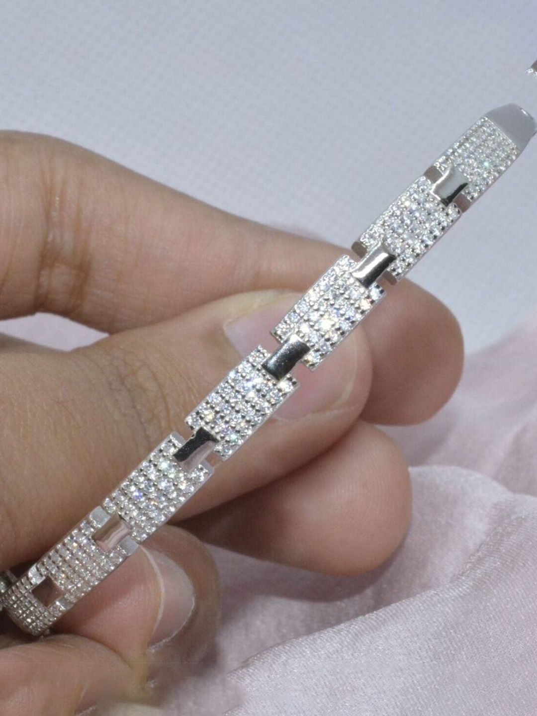 

Luxevogue Women Sterling Silver Cubic Zirconia Rhodium-Plated Bangle-Style Bracelet