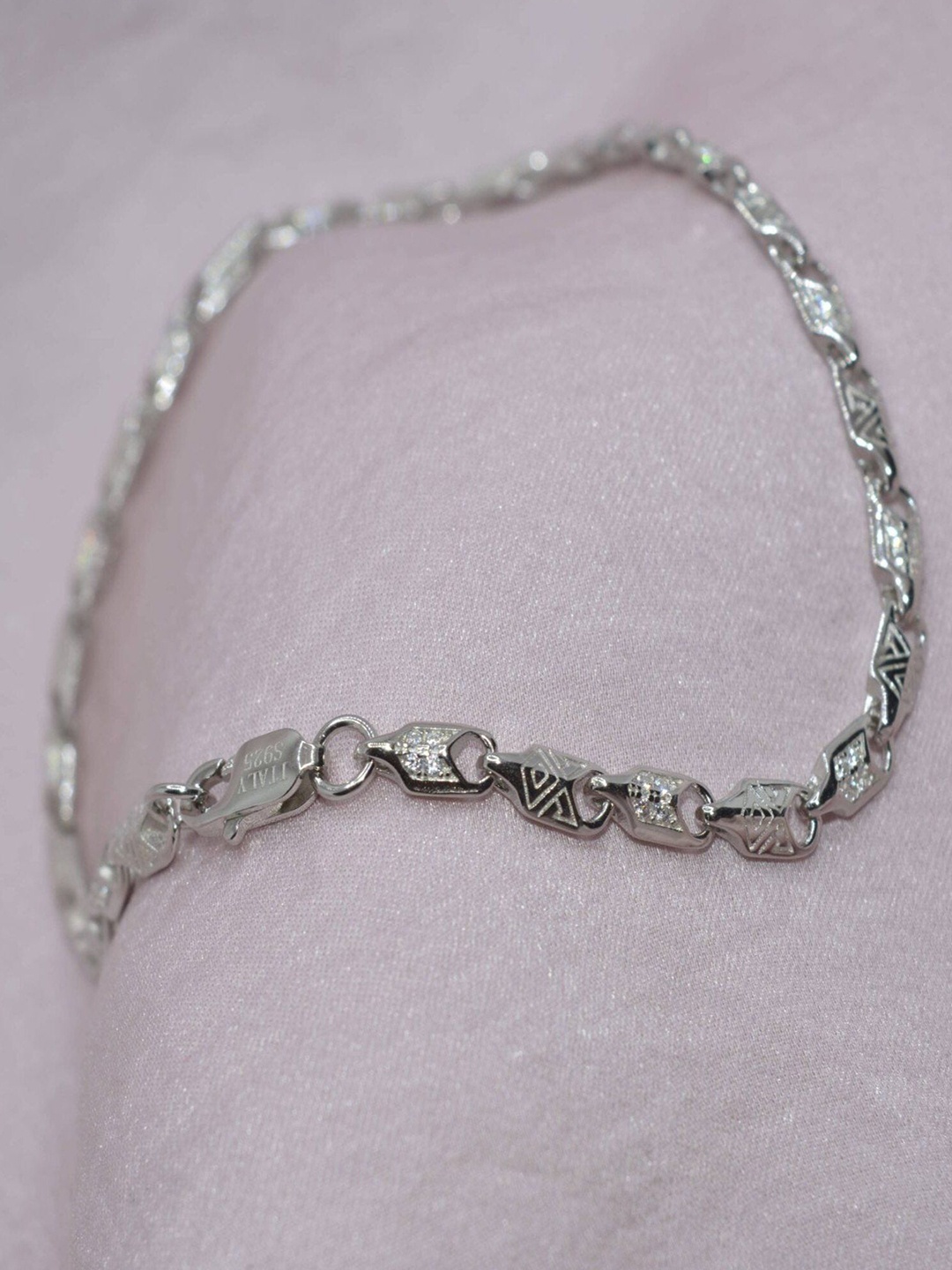

Luxevogue Men Sterling Silver Cubic Zirconia Rhodium-Plated Link Bracelet