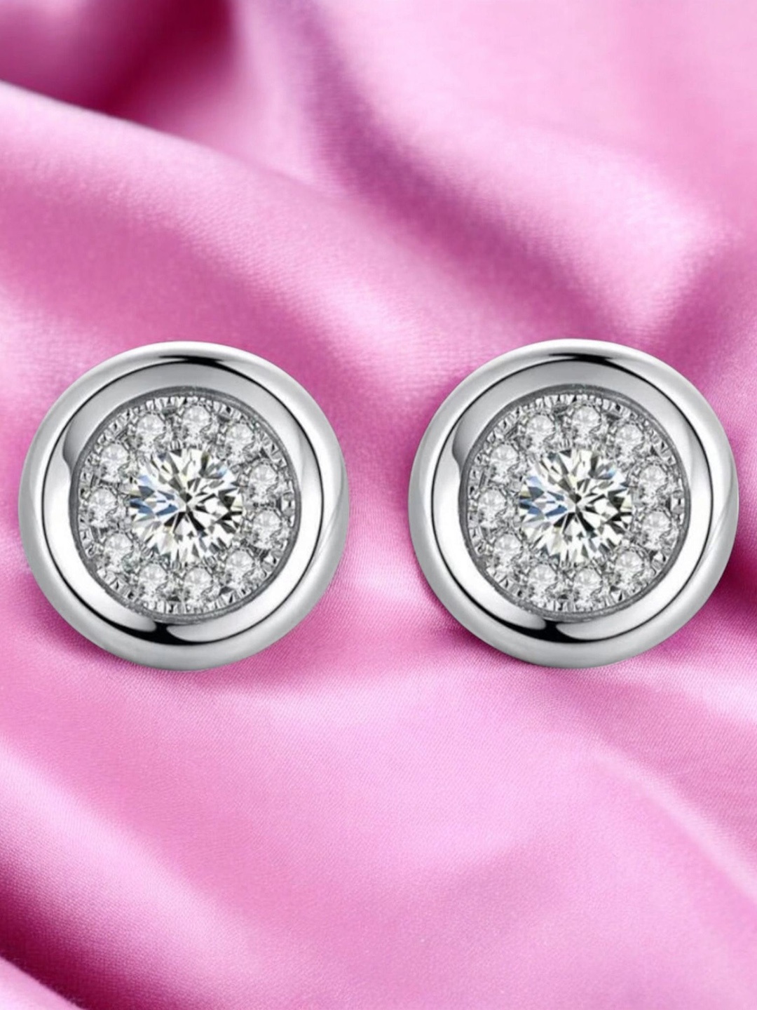 

Nilu's Collection Contemporary Studs Earrings, Silver