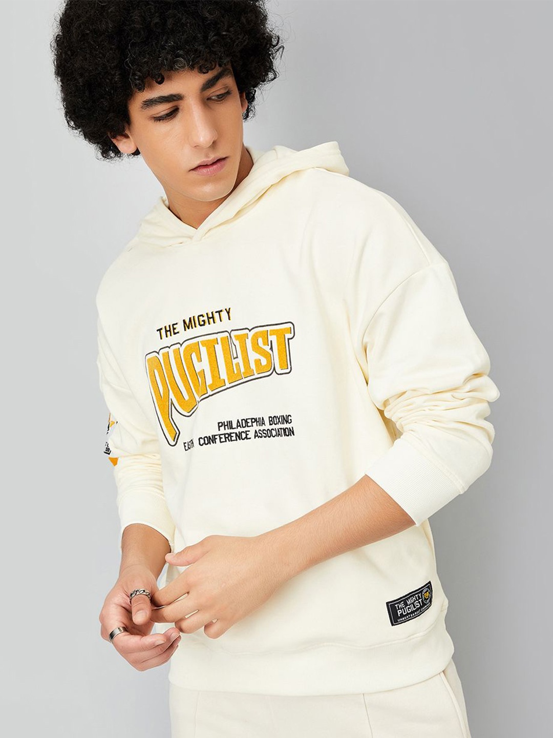 

max Men Typography Printed Cotton Sweatshirt, Off white