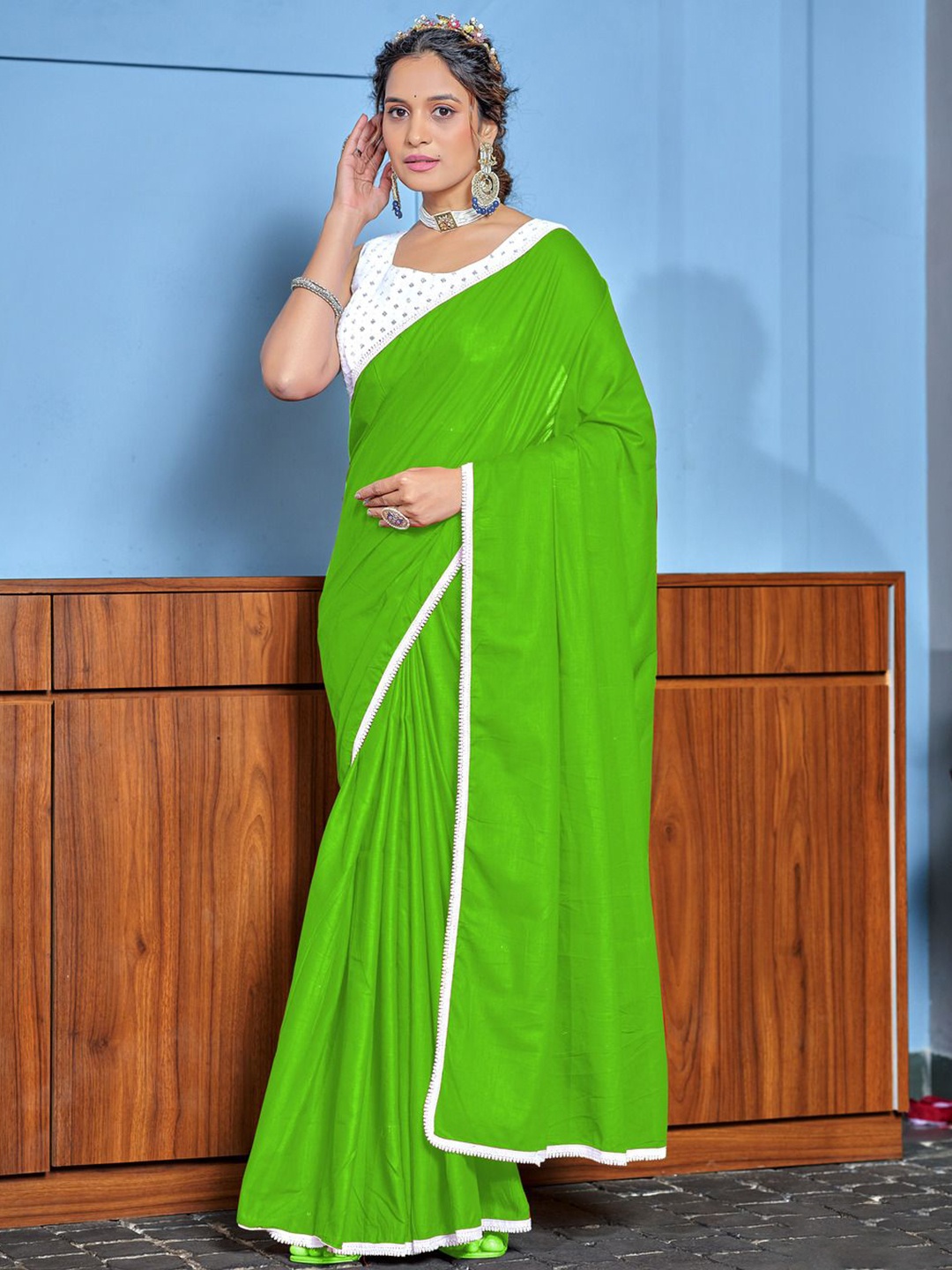 

Anouk Embroidered Pure Cotton Saree, Green