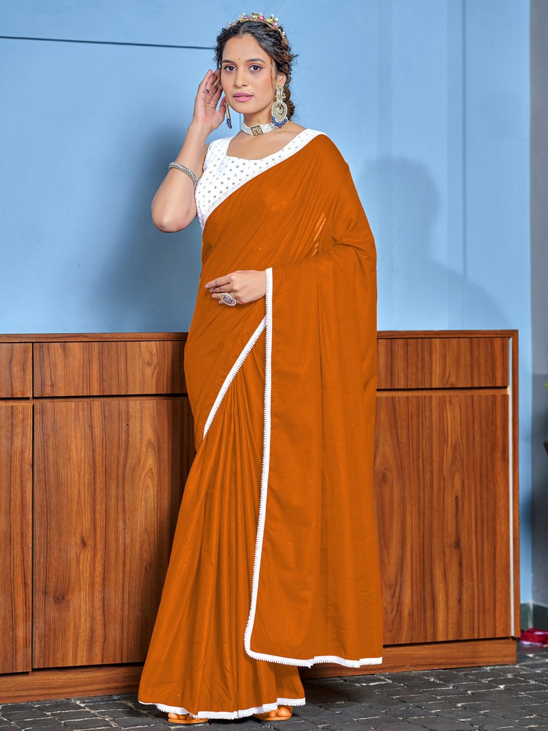 

Anouk Embroidered Pure Cotton Saree, Brown