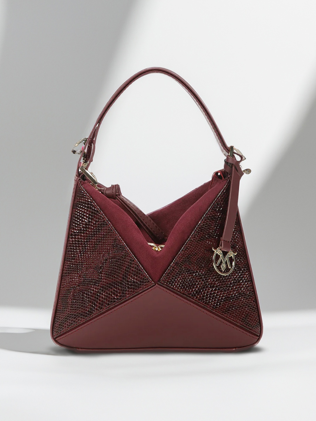 

Monrow Women Textured Structured Handheld Bag, Burgundy