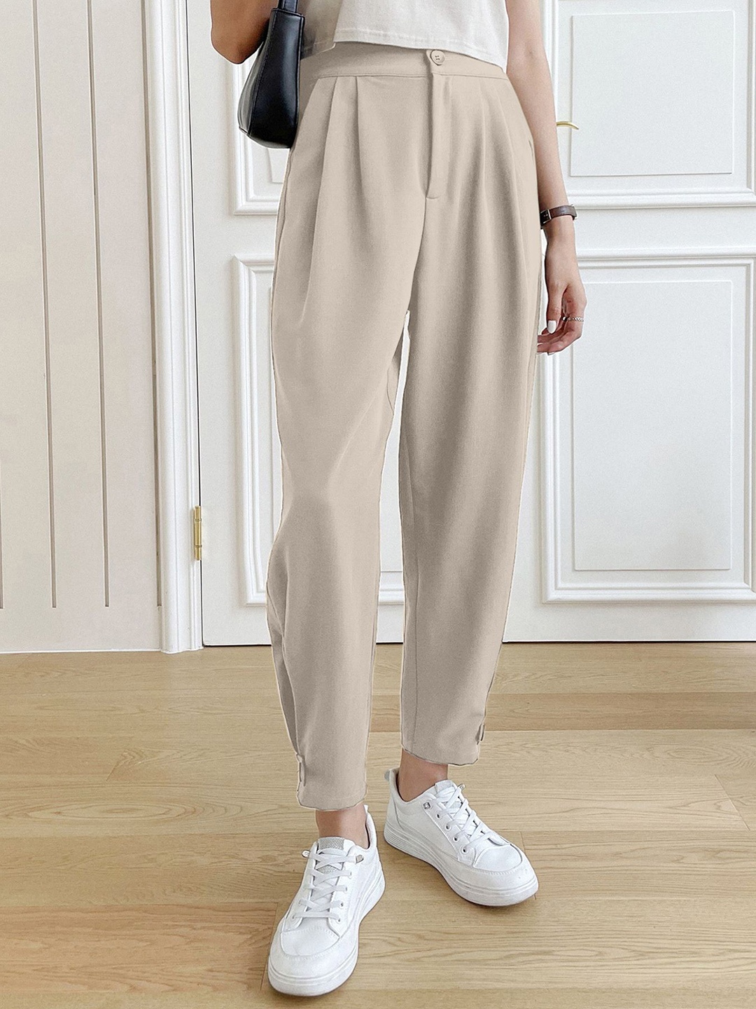 

AAHWAN Women Relaxed Straight Fit High-Rise Pleated Formal Trousers, Cream