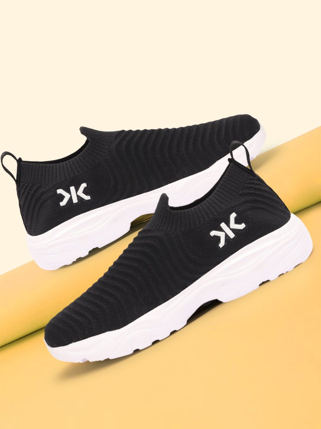 

Killer Men Woven Design Slip-On Round Toe Sneakers, Black