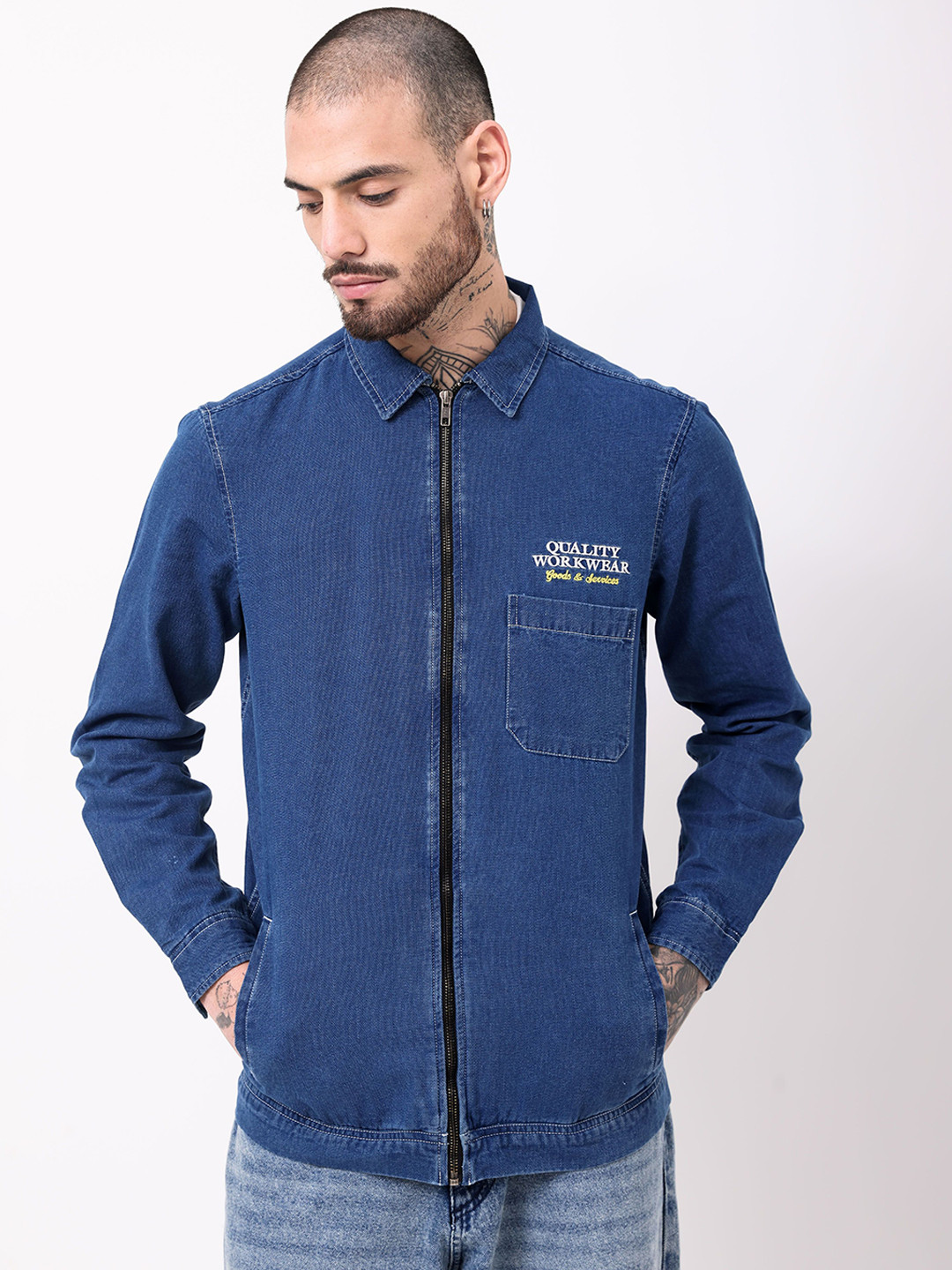 

British Club Men Spread Collar Typography Printed Casual Denim Jacket, Navy blue
