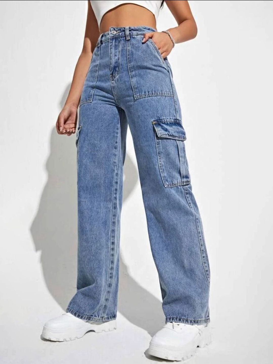 

The Roadster Lifestyle Co Women Slim-Fit Mid Rise Jeans, Blue