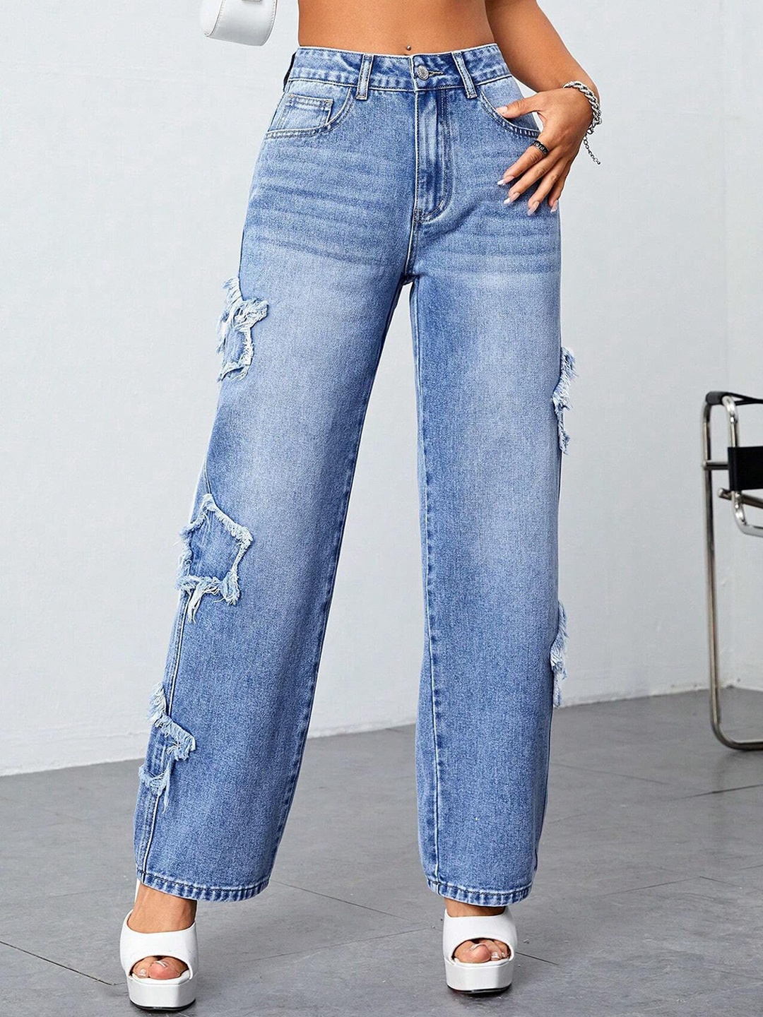 

The Roadster Lifestyle Co Women Cotton Slim-FitJeans, Blue