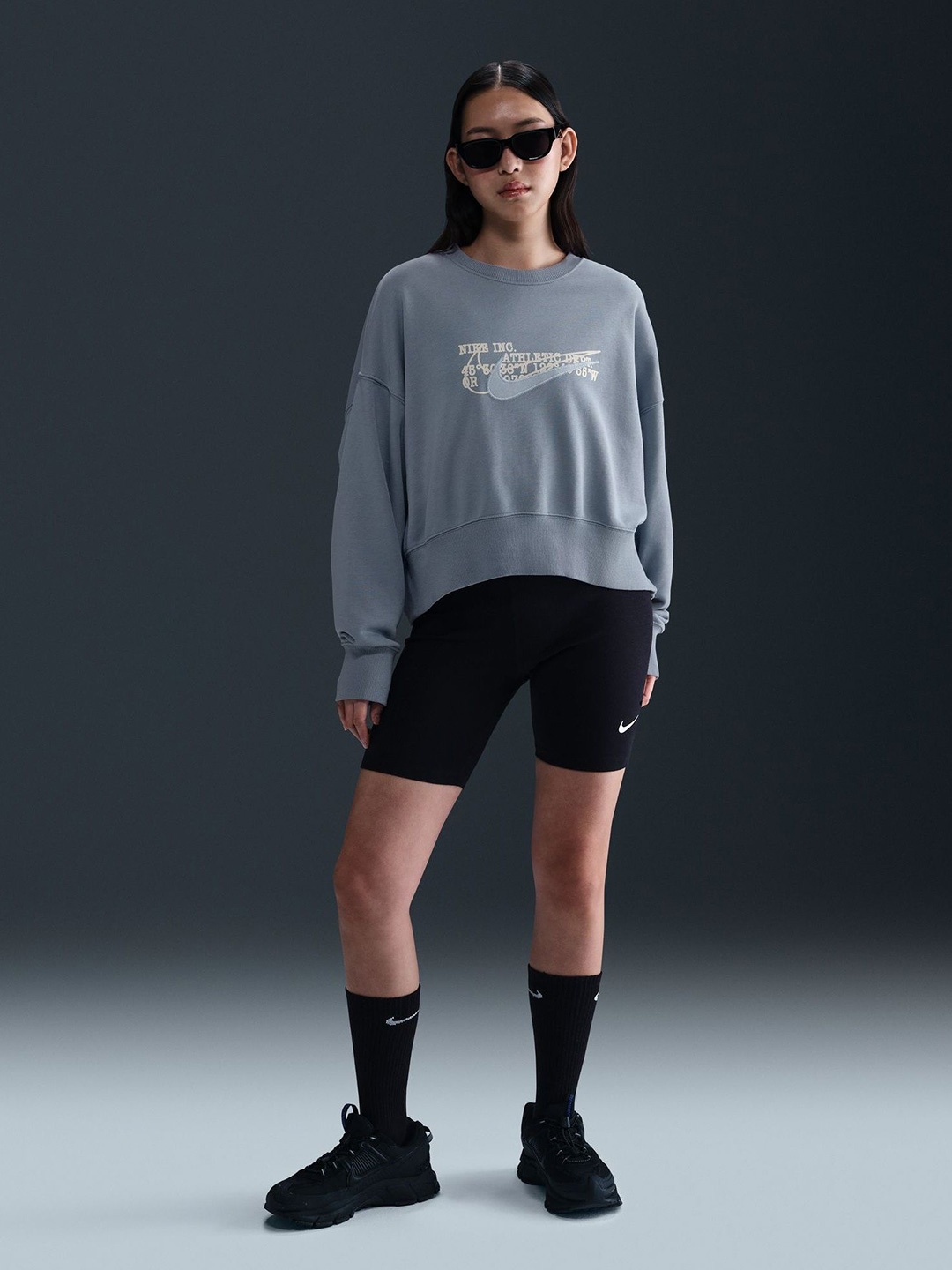 

Nike Women Pullover Sweatshirt, Grey
