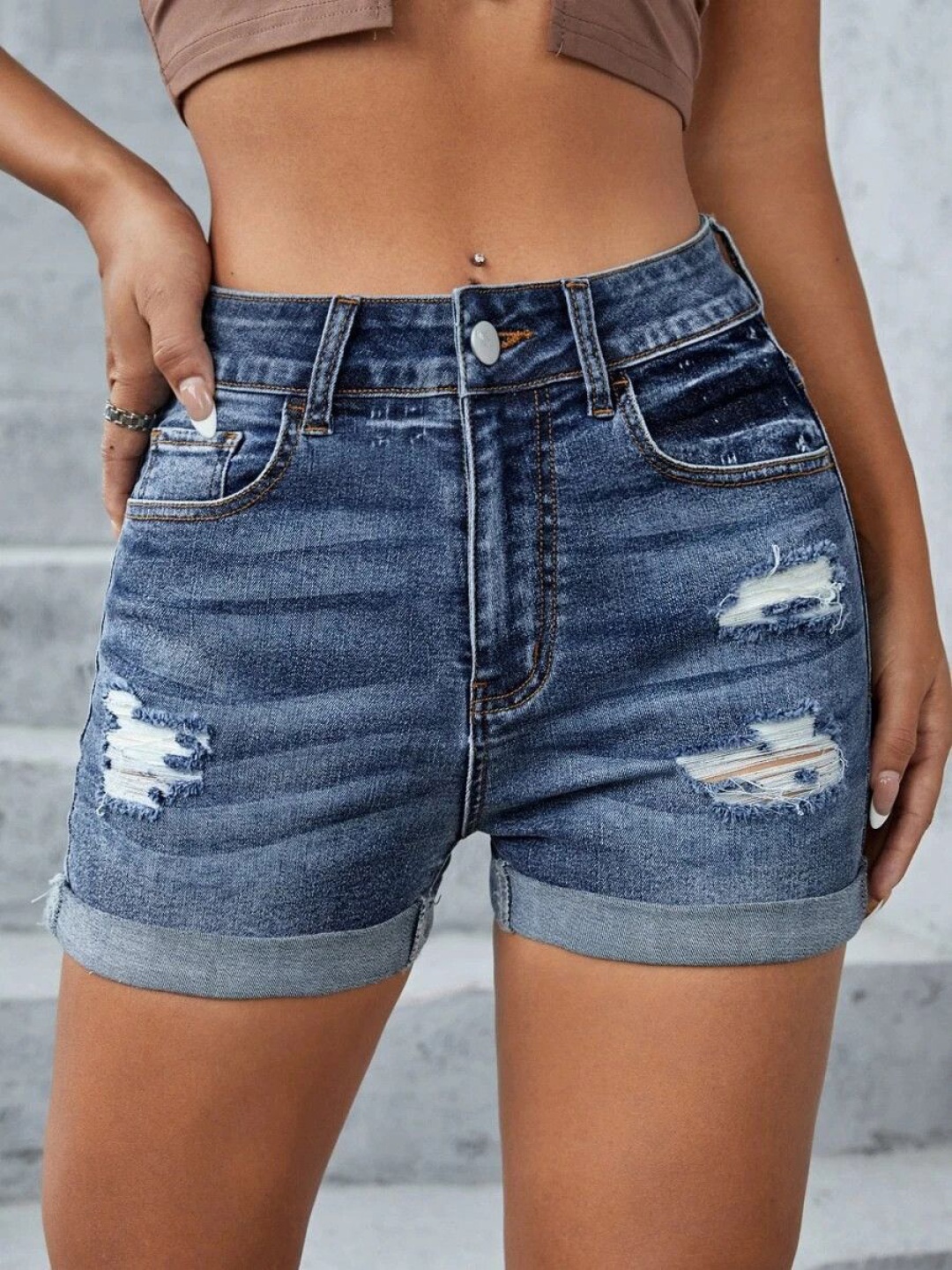 

The Roadster Lifestyle Co. Women Slim Fit Cotton Denim Shorts, Blue