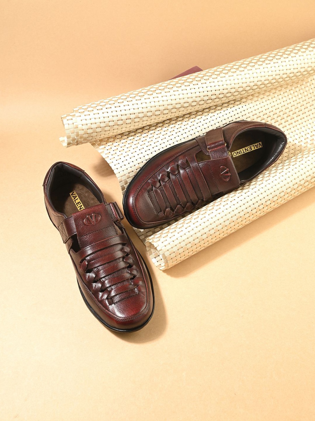 

Valentino Men Leather Shoe-Style Sandals, Maroon