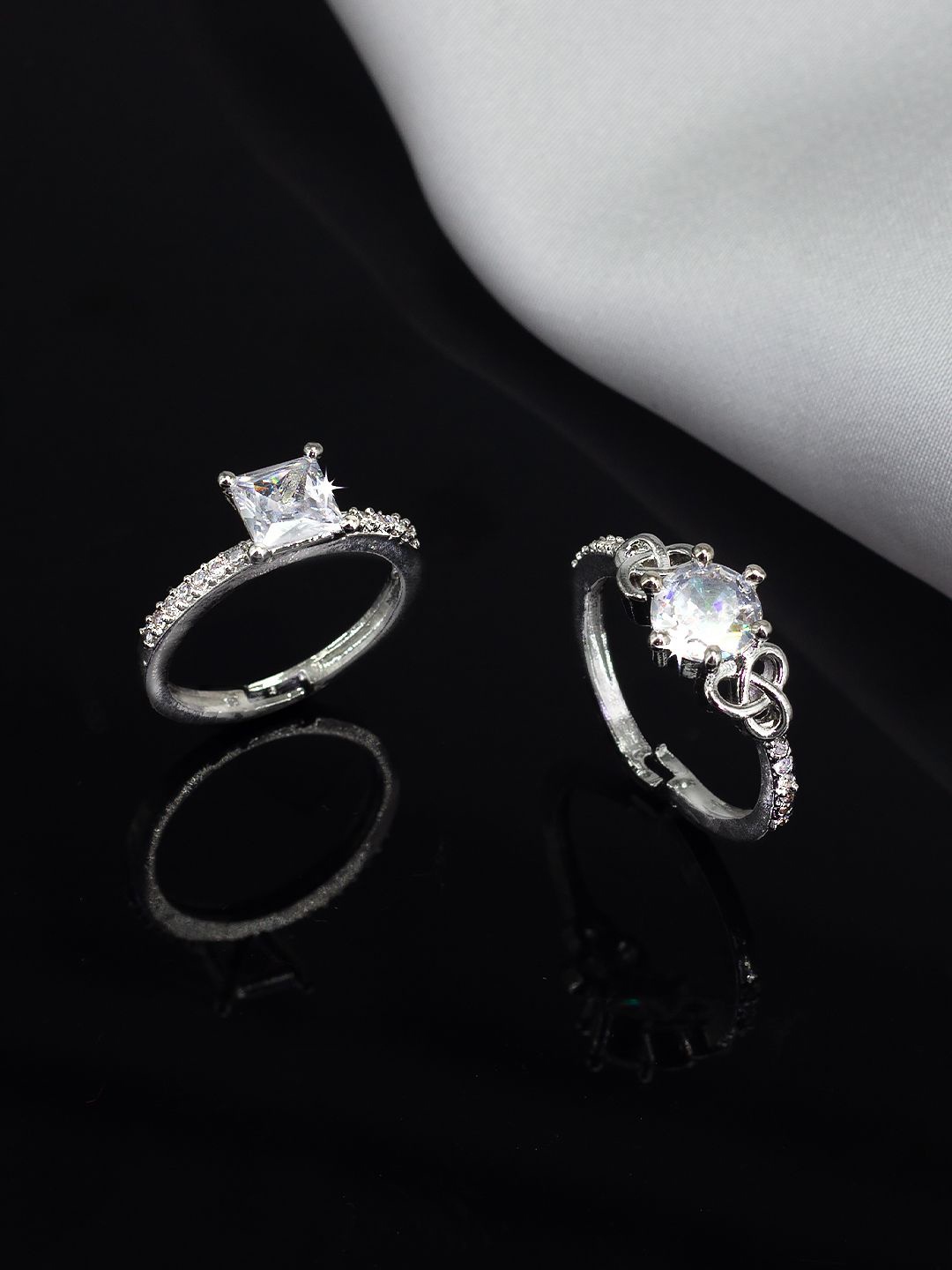 

PRIVIU Set Of 2 Rhodium-Plated American Diamond Stone-Studded Adjustable Finger Rings, Silver