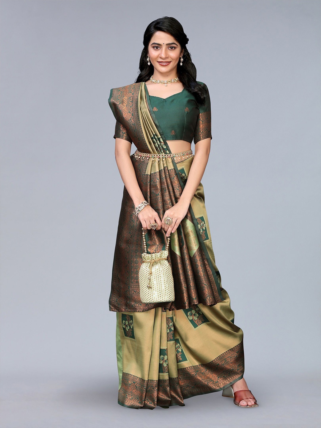 

saretramall Woven Design Zari Banarasi Saree, Green
