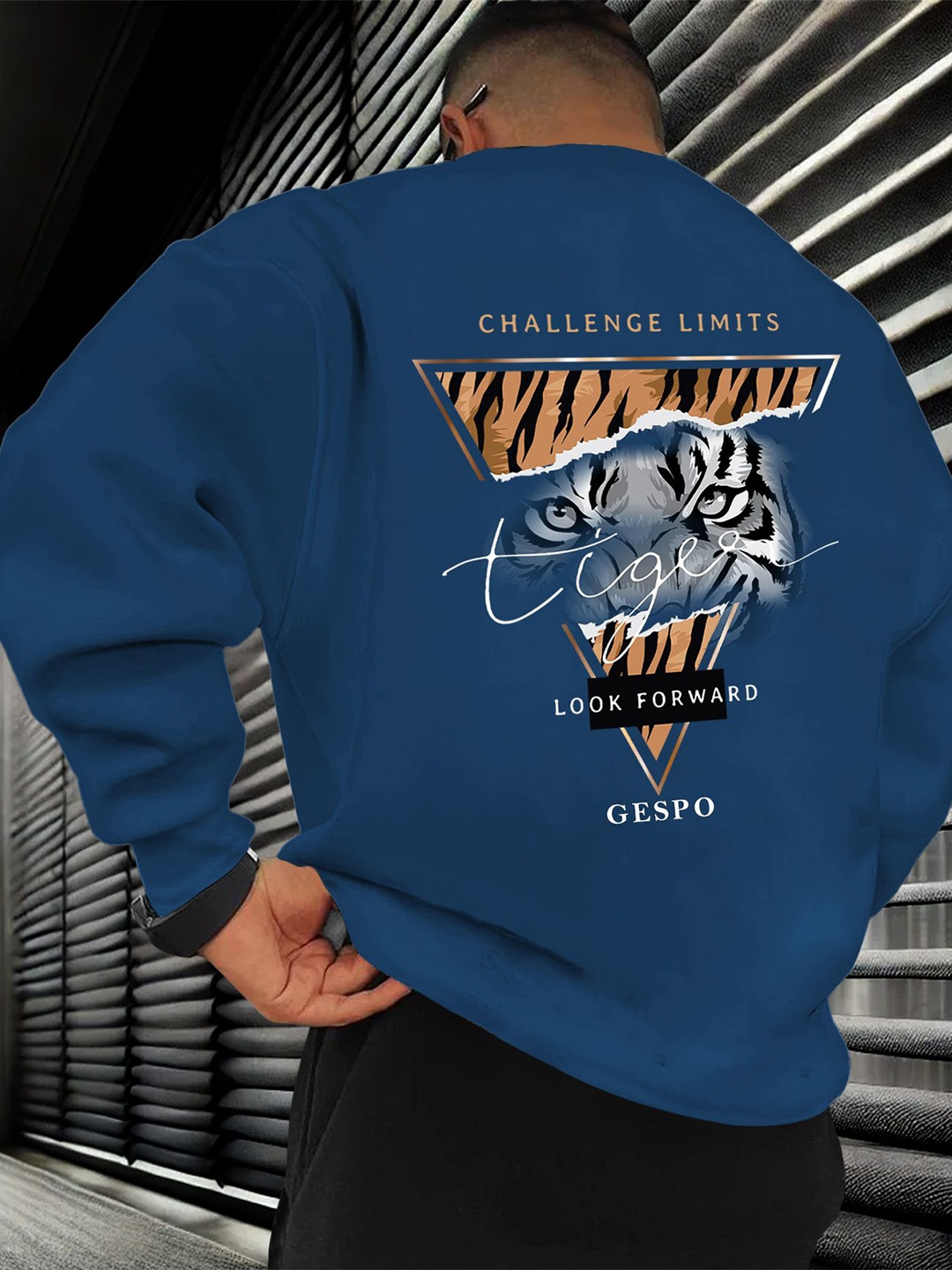 

AUSK Men Printed Sweatshirt, Teal