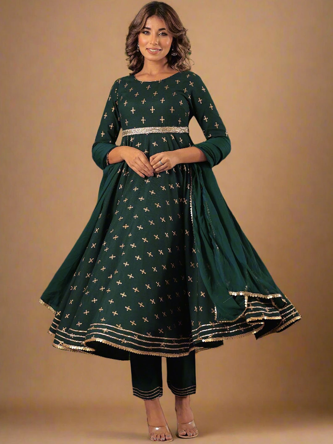 

HERE&NOW Women Ethnic Motifs Printed Regular Gotta Patti Kurta with Harem Pants & With Dupatta, Green