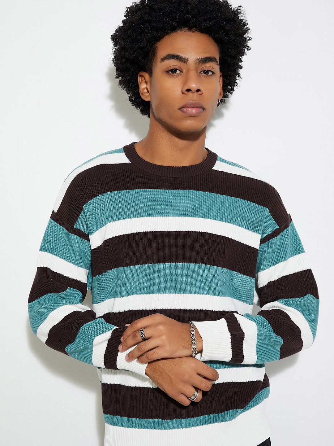 

MAX URB_N Men Striped Sweater, Off white