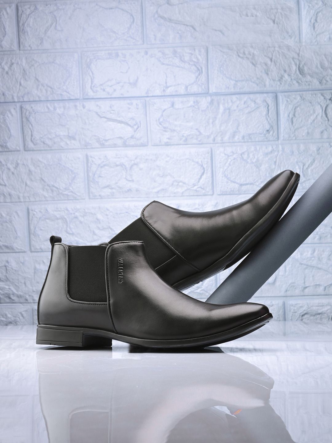 

Valentino Men Block-Heeled Chelsea Boots, Black