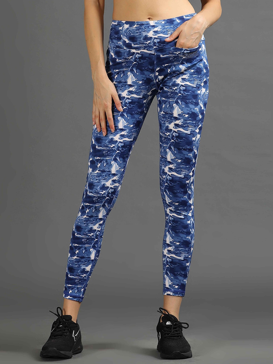 

GOLDSTROMS Women Printed High-Rise Dri-FIT Tight, Blue