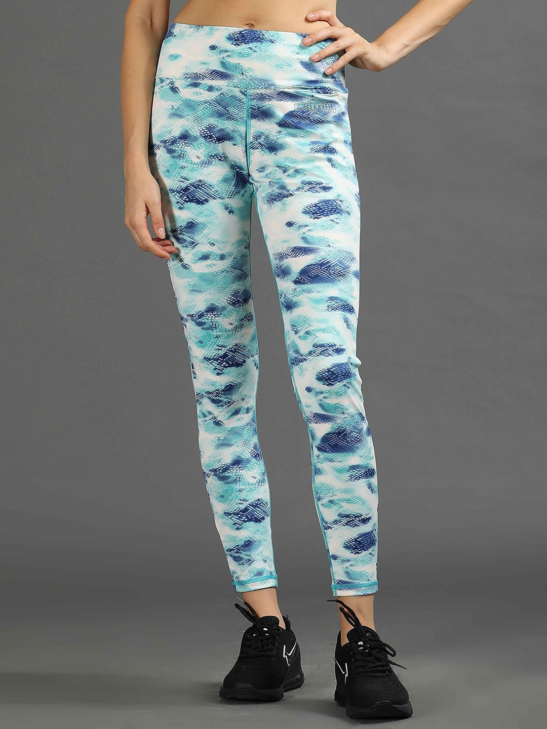 

GOLDSTROMS Women Printed High-Rise Dri-FIT Tights, Blue