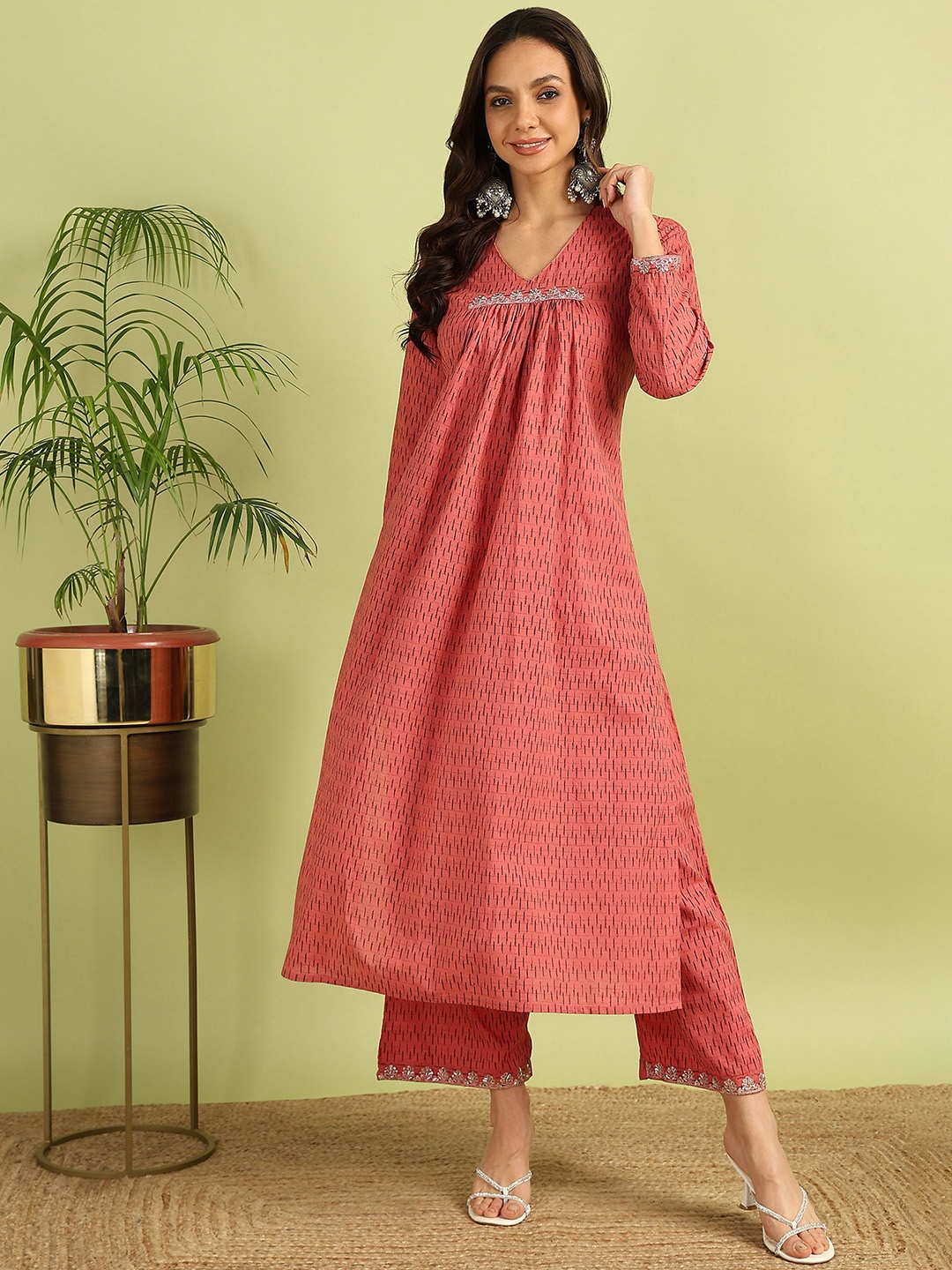 

HERE&NOW Women Striped Regular Kurta with Palazzos, Peach