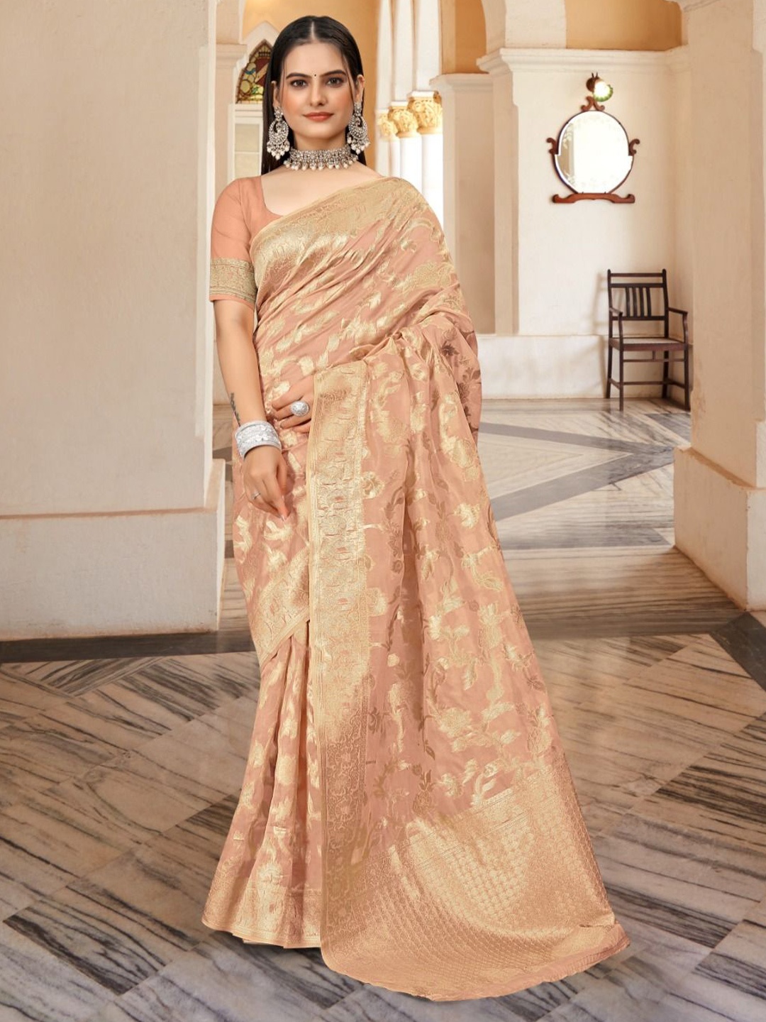 

Aagiri Woven Design Zari Organza Banarasi Saree, Peach