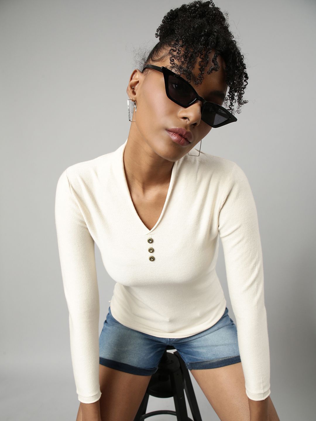 

SHOWOFF Women V-Neck Fitted Top, Off white