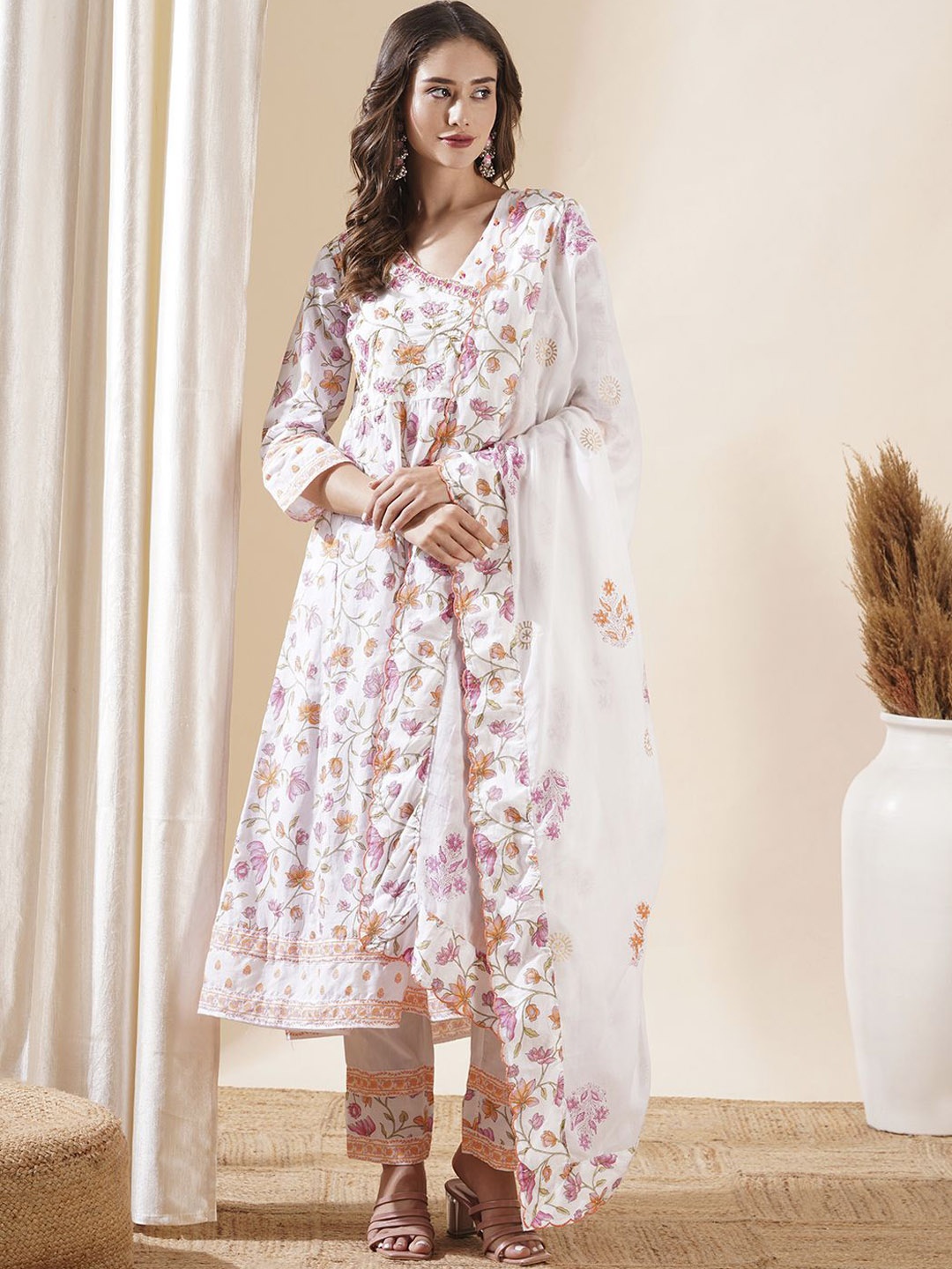 

FASHOR Women Ethnic Motifs Printed Pleated Sequinned Pure Cotton Kurta with Trousers & With Dupatta, White