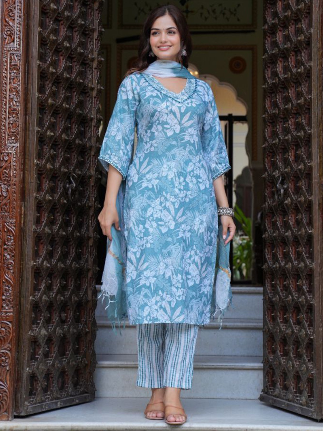 KALINI Women Floral Printed Regular Mirror Work Kurta with Trousers & With Dupatta, Turquoise blue