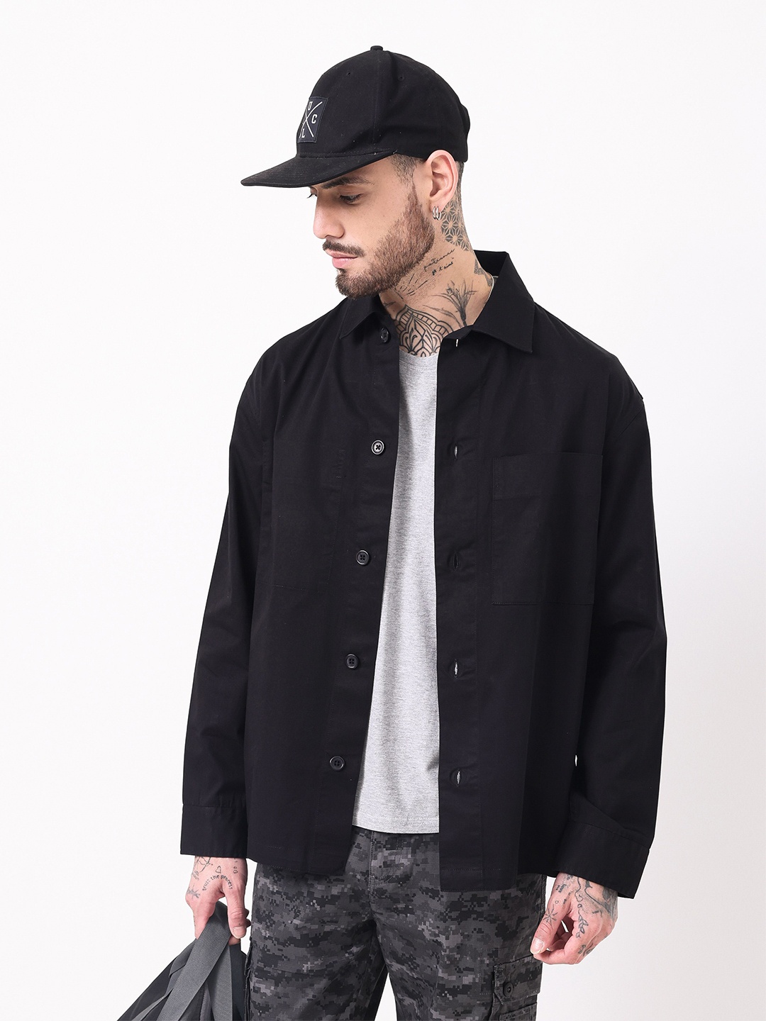 

British Club Men Classic Spread Collar Solid Cotton Relaxed Fit Casual Shirt, Black