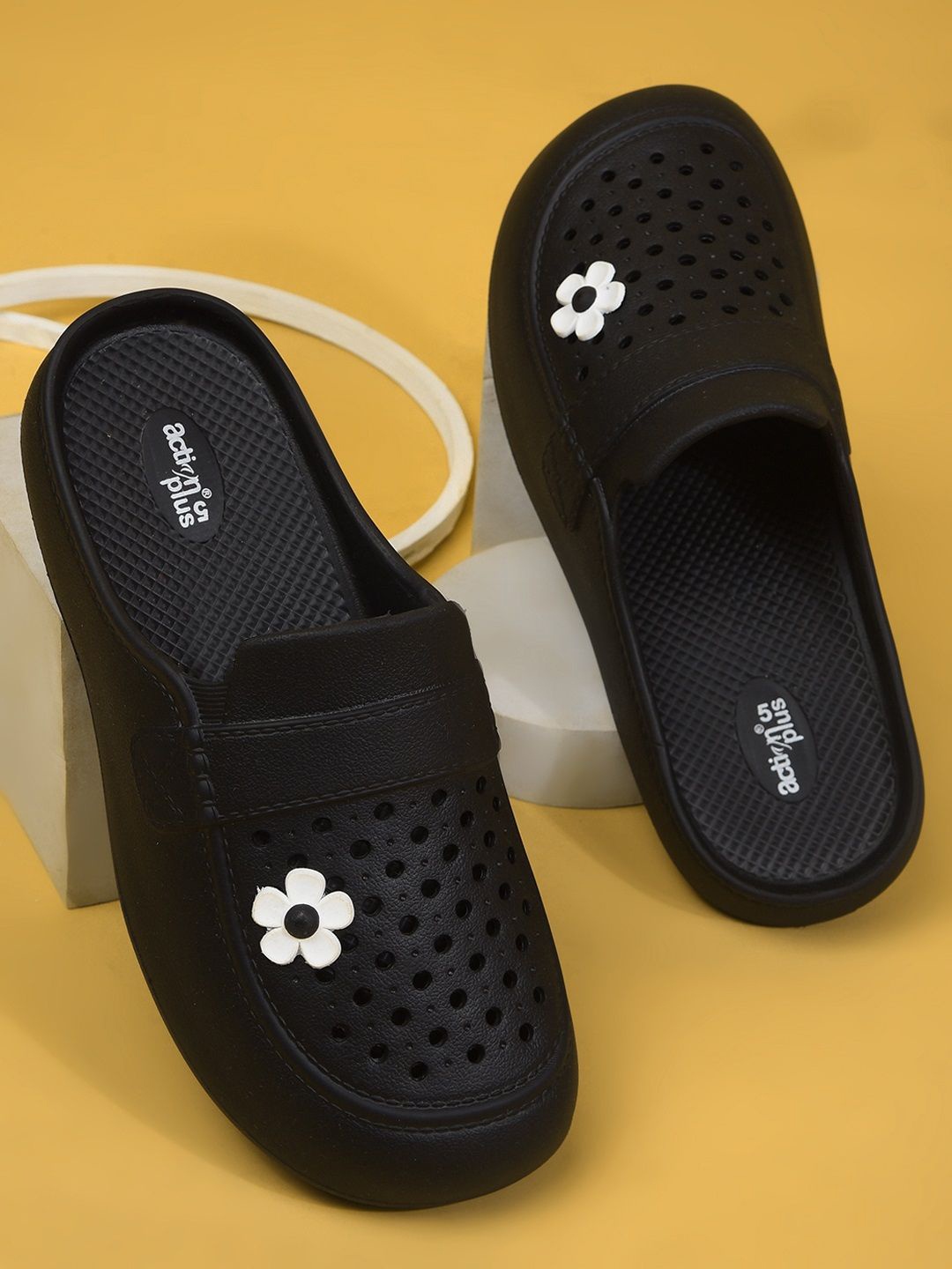 

Action Women Self Design Clogs, Black