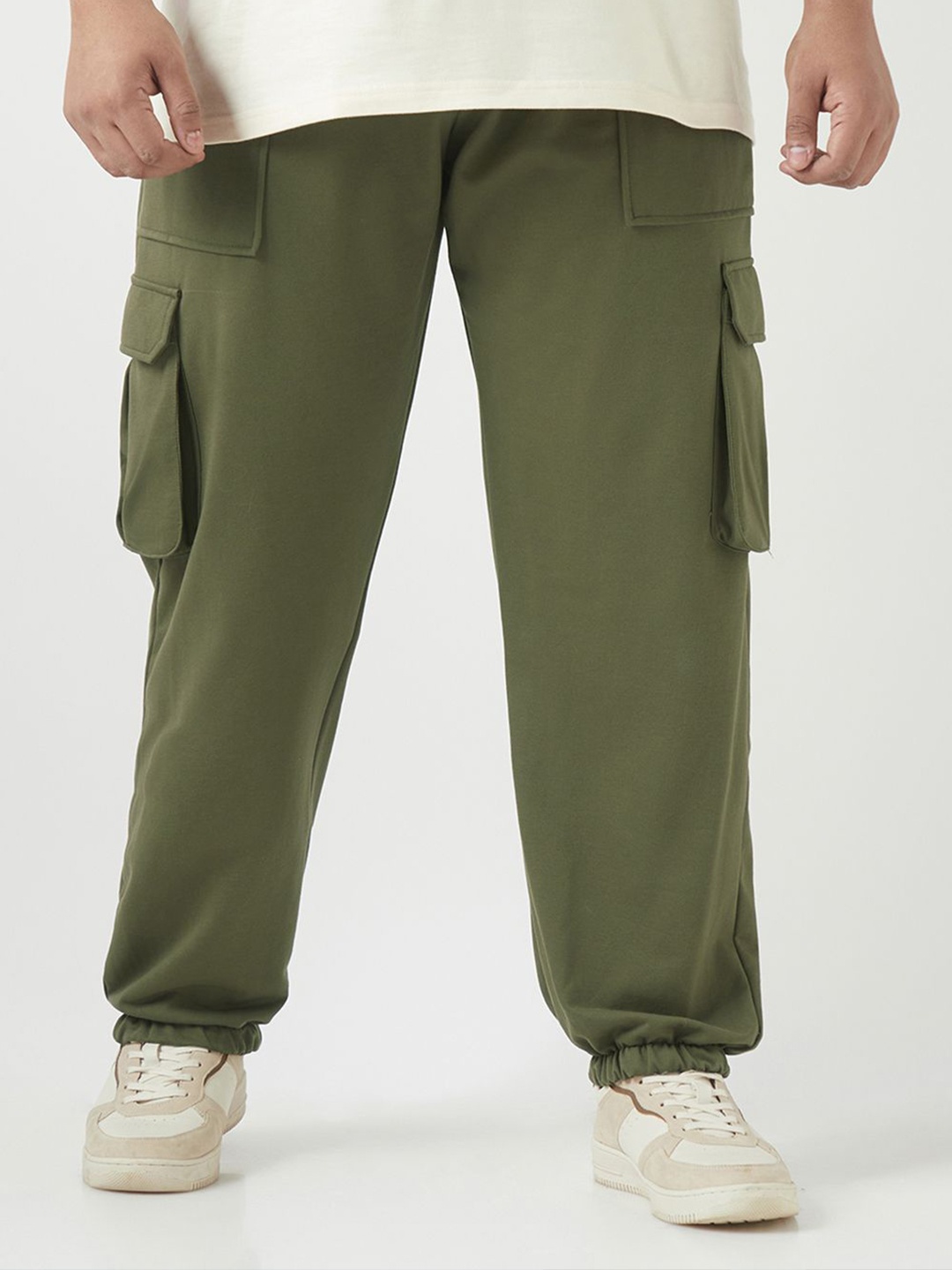 

Bewakoof AIR Men's Winter Moss Oversized Plus Size Cargo Joggers, Olive