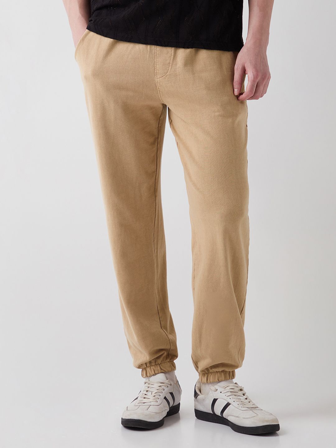 

Bewakoof AIR Men Ginger Root Brown Oversized Acid Wash Joggers