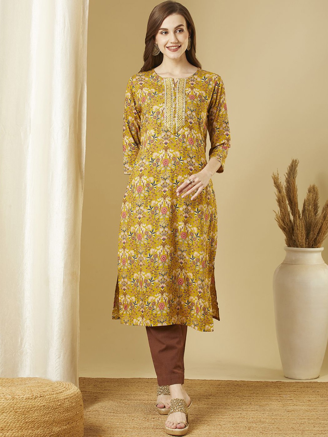 

FASHOR Women Ethnic Motifs Printed Sequinned Kurta, Mustard