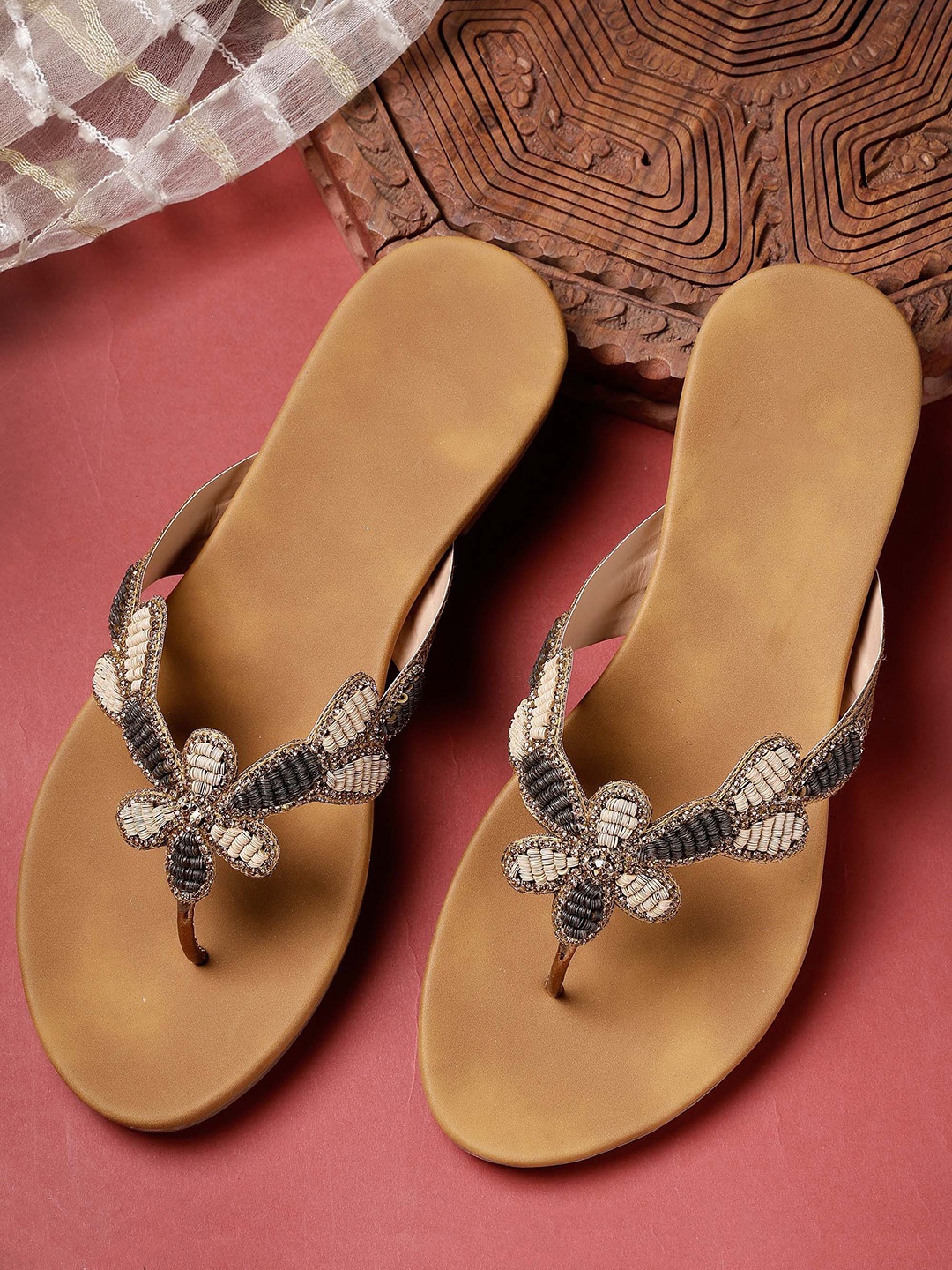

NATSHUZ Women Ethnic - Embellished T-Strap Flats, Grey