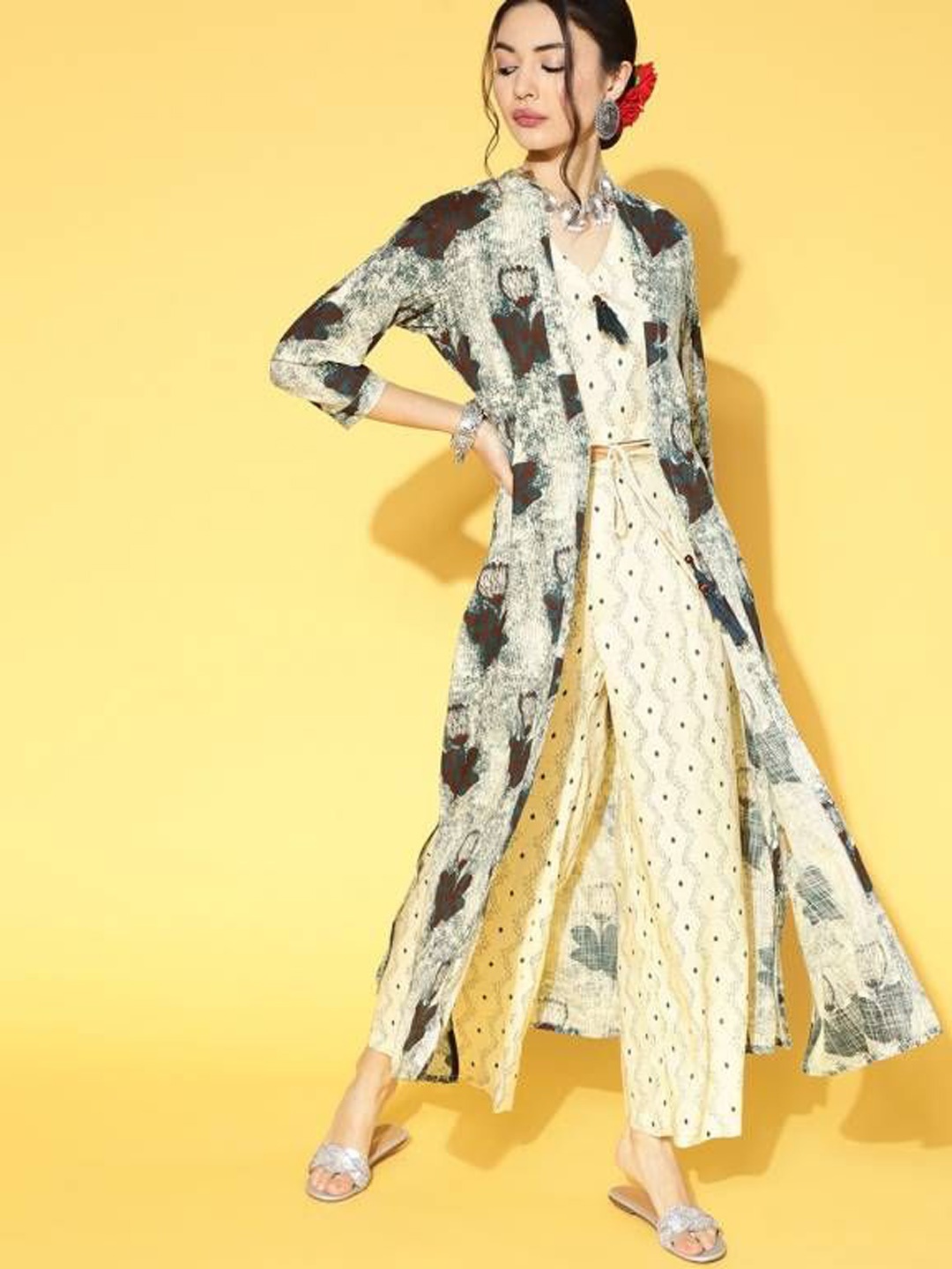 

kipek Printed V-Neck Crop Top With Longline Jacket & Trousers Co-Ords Set, Yellow