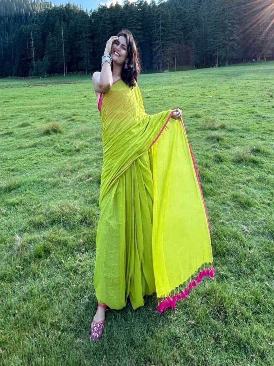 

Sanwariya Silk Pure Georgette Saree, Fluorescent green