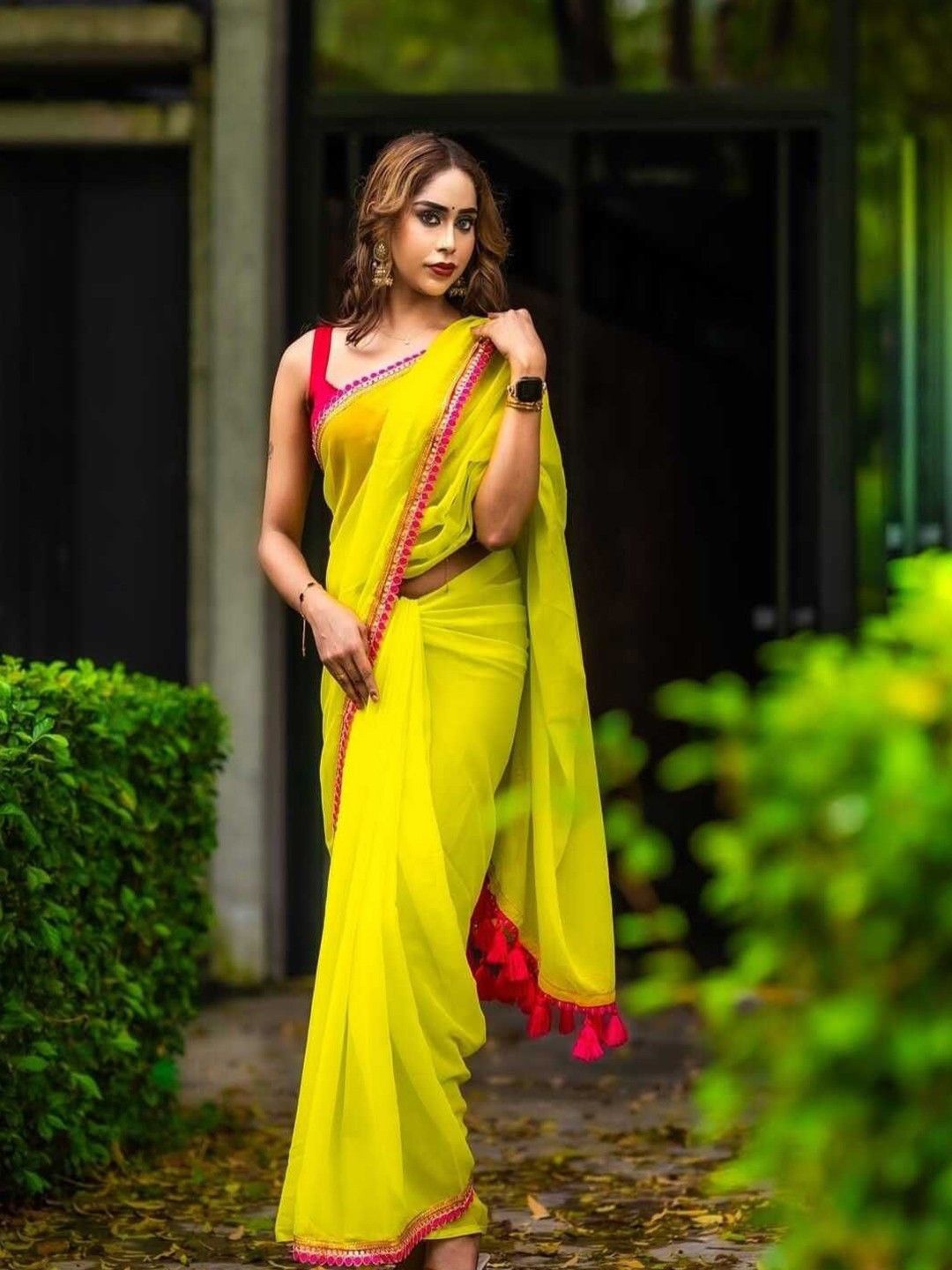 

SANJANA SILK Embroidered Pure Georgette Maheshwari Saree, Green