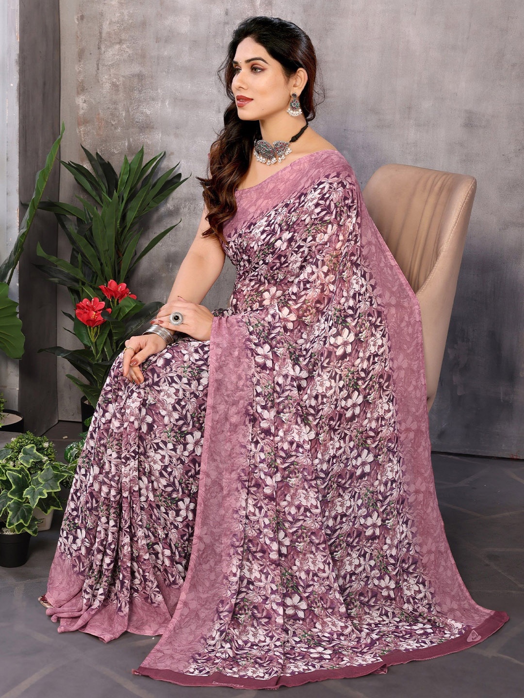 

Ambuja International Floral Printed Pure Georgette Saree, Pink