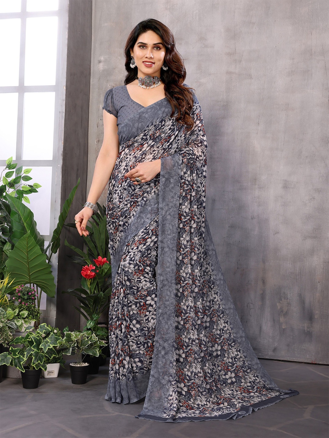 

Ambuja International Floral Printed Pure Georgette Saree, Grey