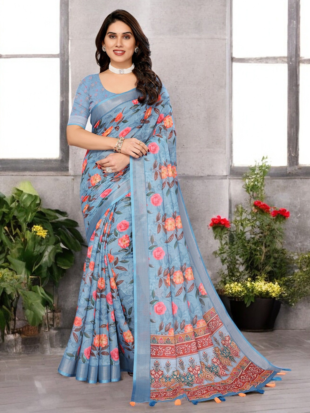 

Ambuja International Floral Zari Pure Linen Designer Saree, Turquoise blue