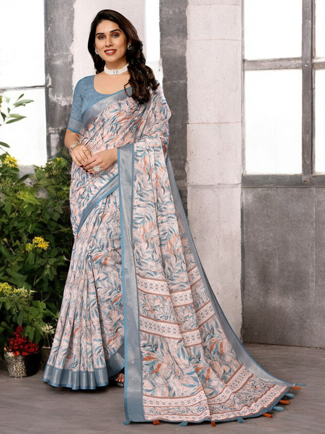 

Ambuja International Floral Printed Zari Pure Linen Saree, Pink