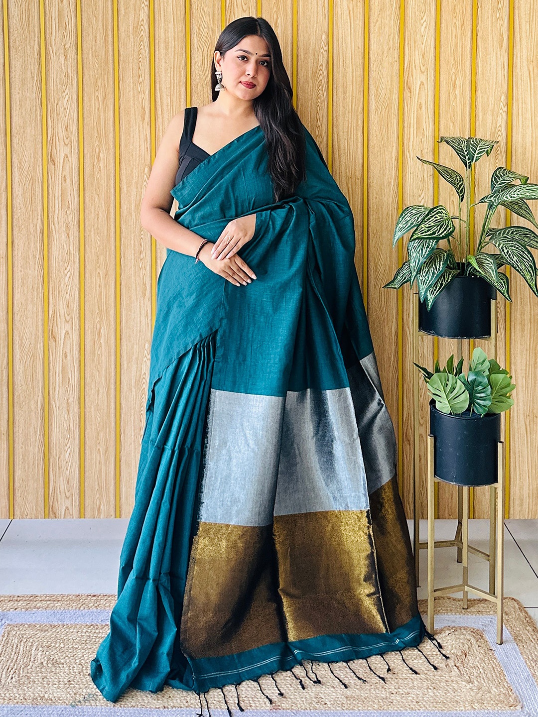 

Anouk Colourblocked Pure Cotton Saree, Teal