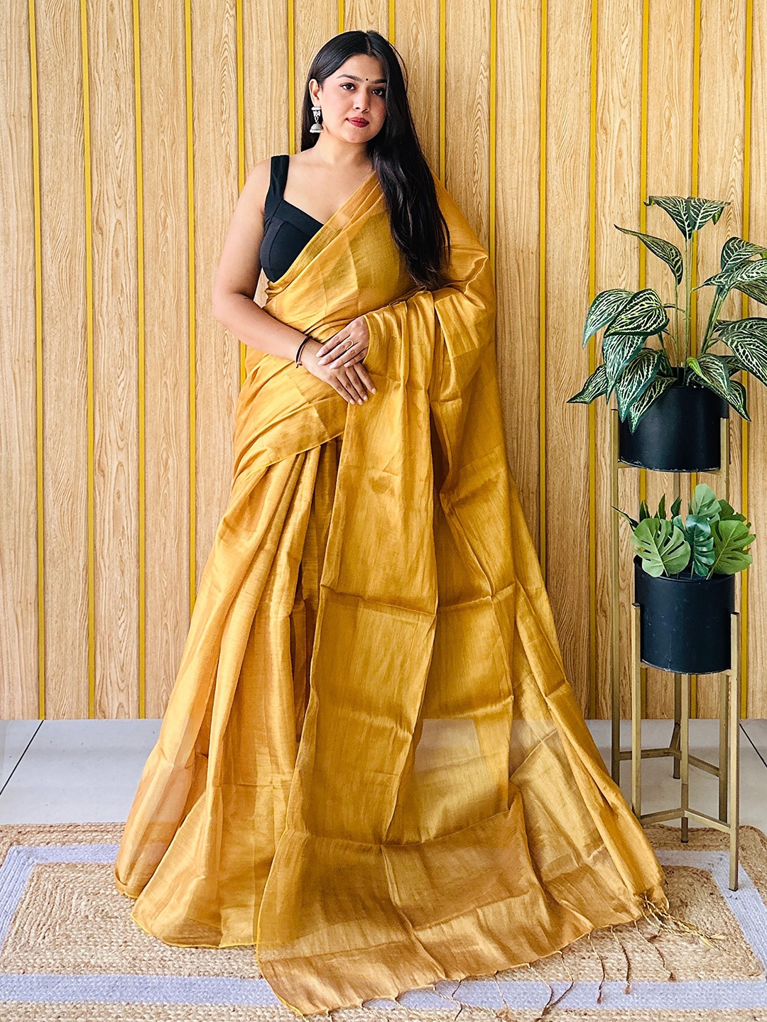 

Anouk Solid Tissue Saree With Blouse Piece, Mustard