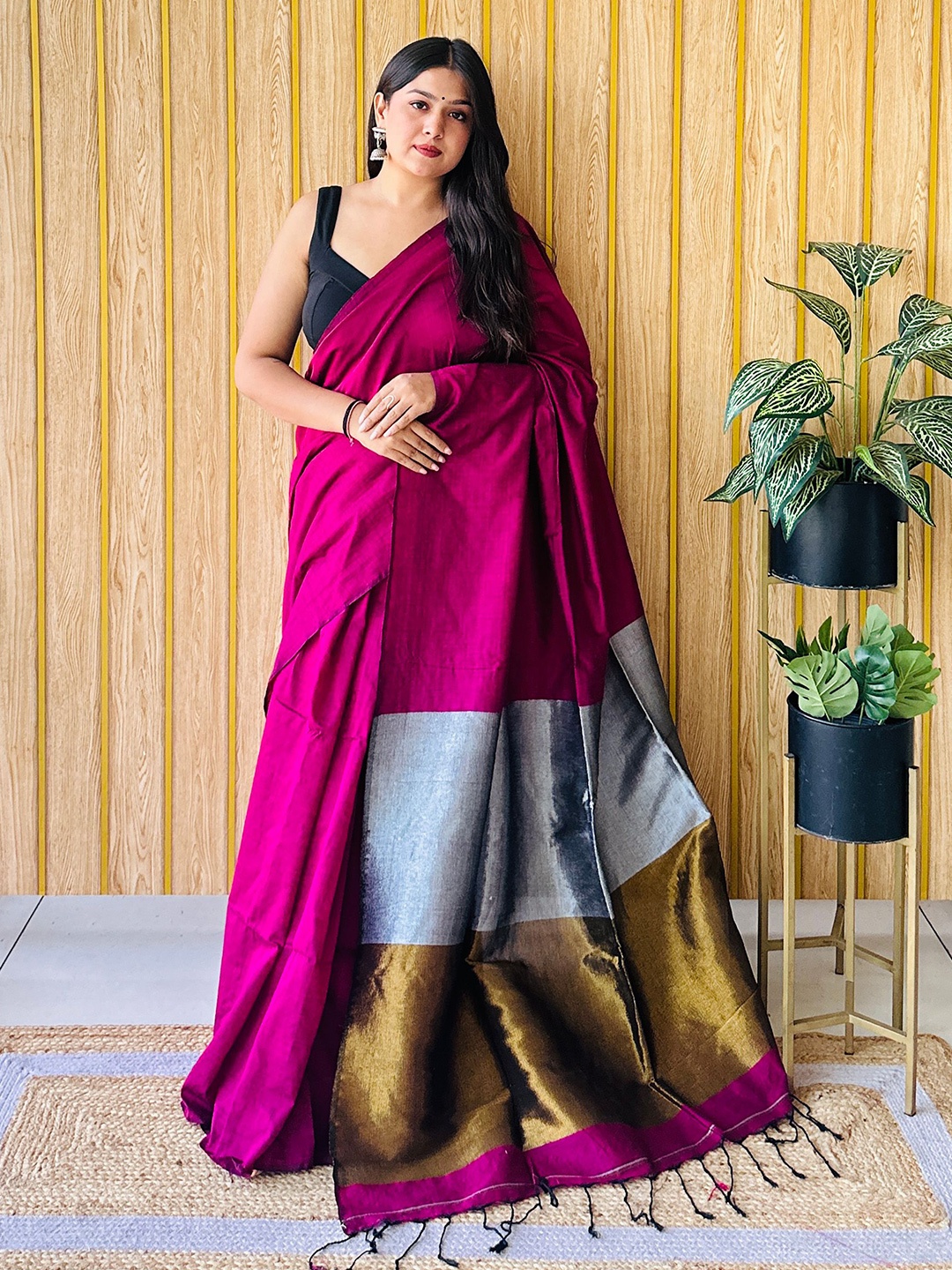 

Anouk Pure Cotton Khadi Saree, Burgundy