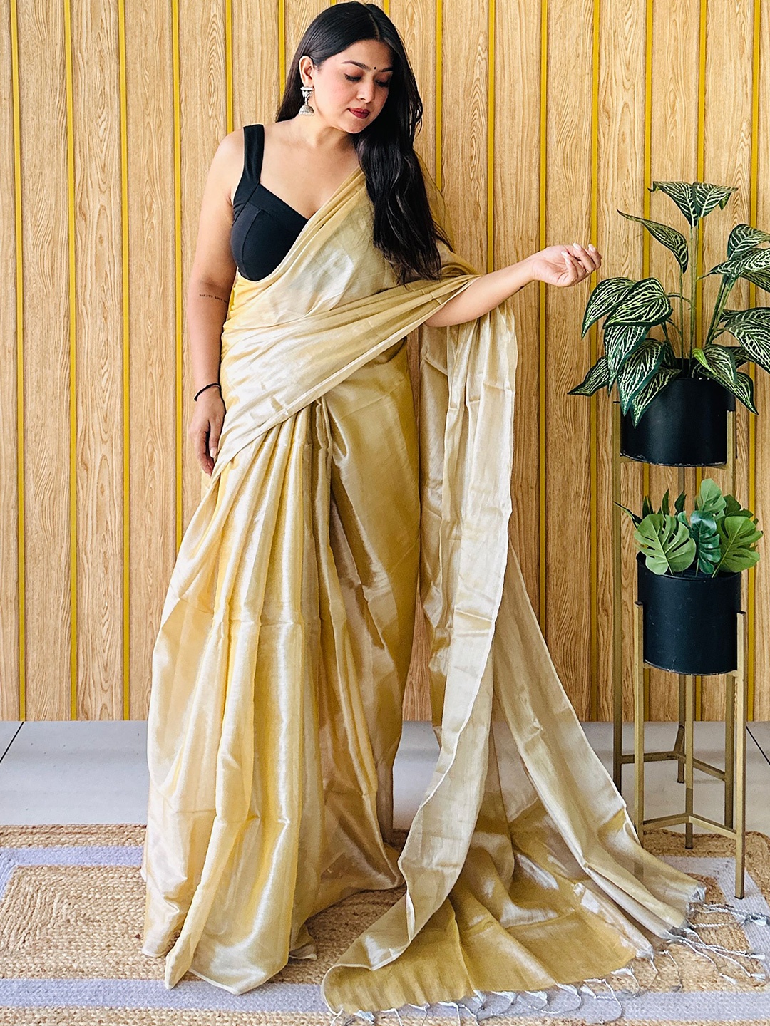 

Anouk Saree With Blouse Piece, Yellow