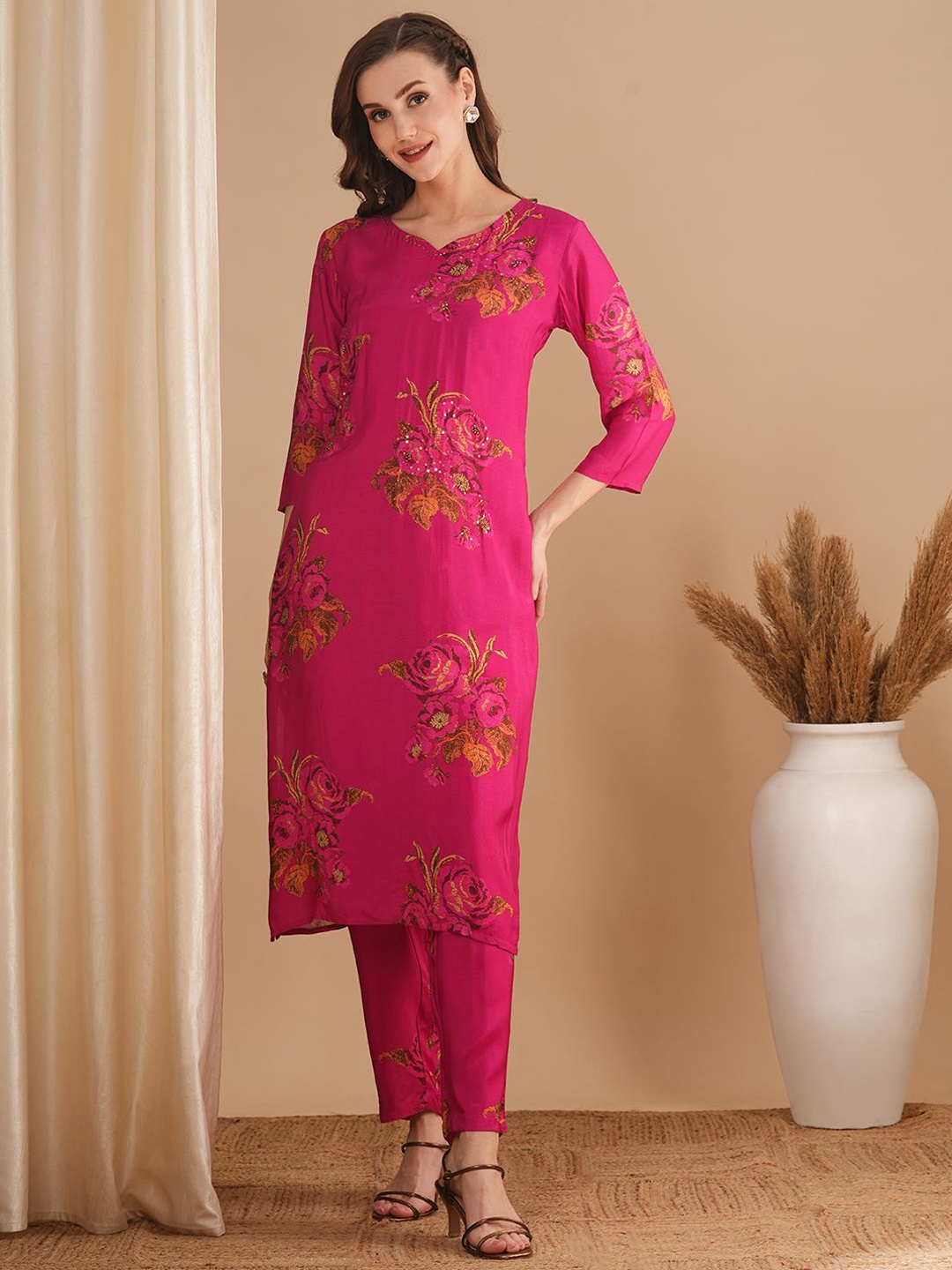 

FASHOR Printed Kurta With Trousers Co-Ords, Pink