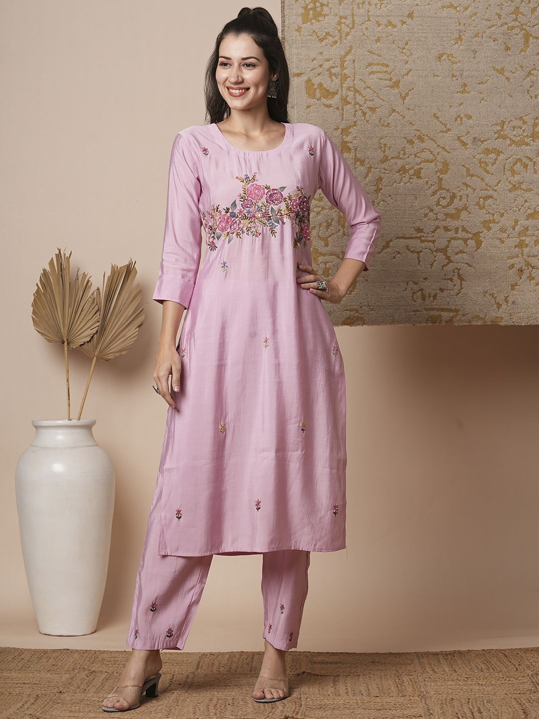 

FASHOR Embellished Kurta With Trousers Co-Ords, Pink
