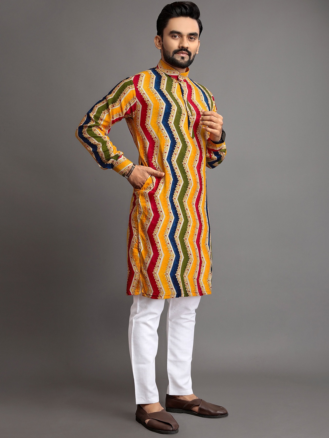 

Zurika Fashion Men Printed Kurta, Yellow