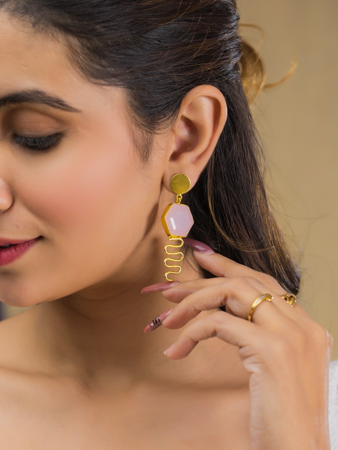 

TOS Classic Studs Earrings, Gold